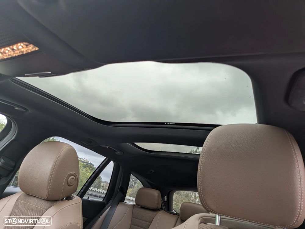 Mercedes-Benz E 220 d 4-Matic All Terrain Avantgarde + - 27