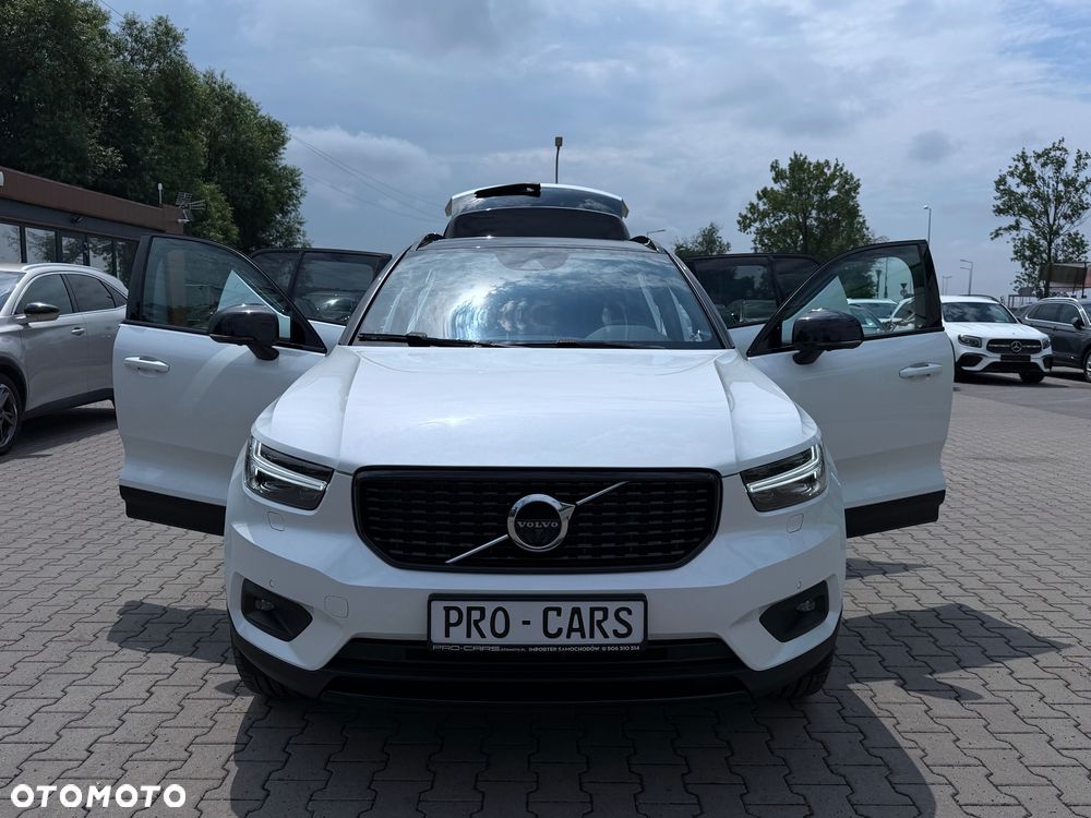 Volvo XC 40 B4 B AWD DKG RDesign - 14