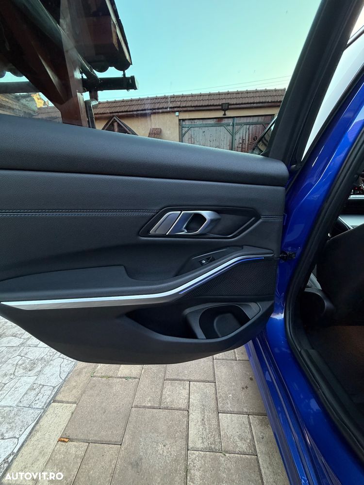 BMW Seria 3 320d xDrive Aut. Edition M Sport Shadow - 25