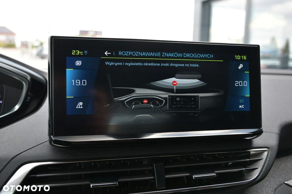Peugeot 3008 225 e-EAT8 Allure Pack - 32