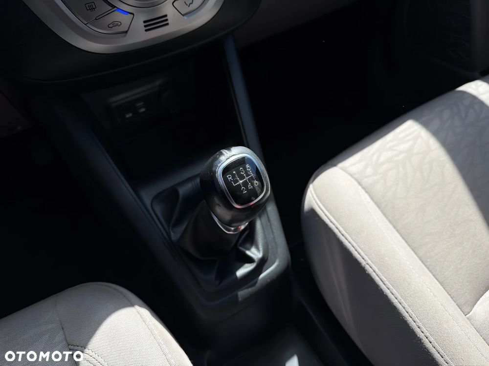 Hyundai ix20 1.6 BlueDrive Comfort - 16