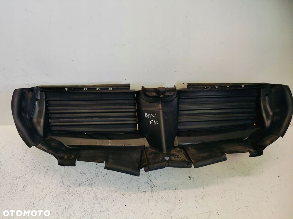 BMW E90 LIFT KIEROWNICA WLOT POWIETRZA ŻALUZJE PAS PRZÓD - 2