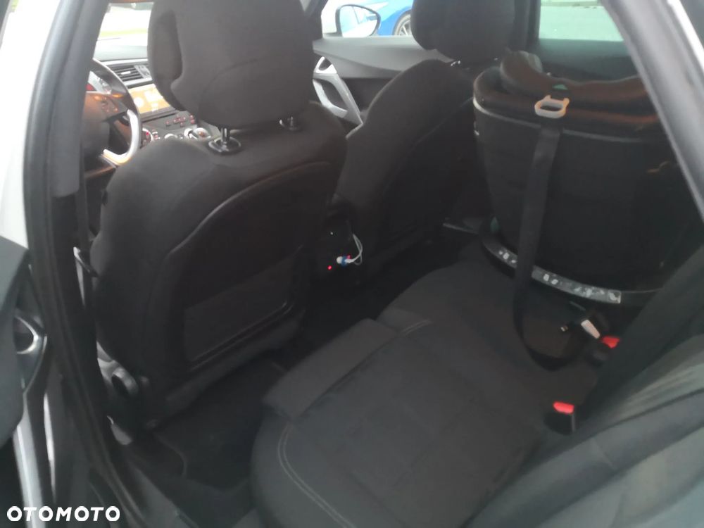 Citroën DS5 BlueHDi 120 - 16