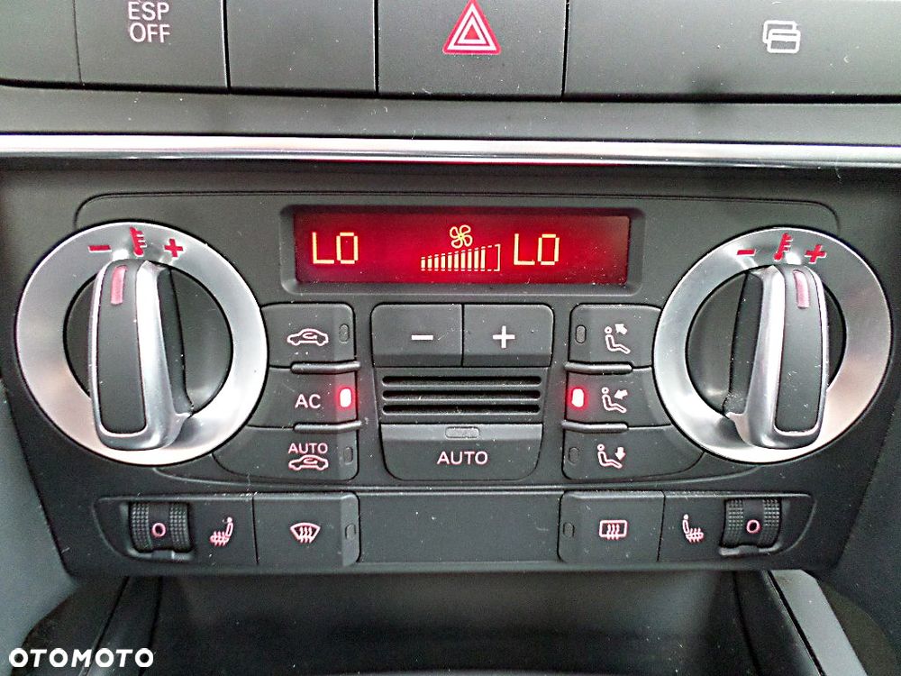 Audi A3 Sportback 2.0 TDI DPF Ambiente - 10