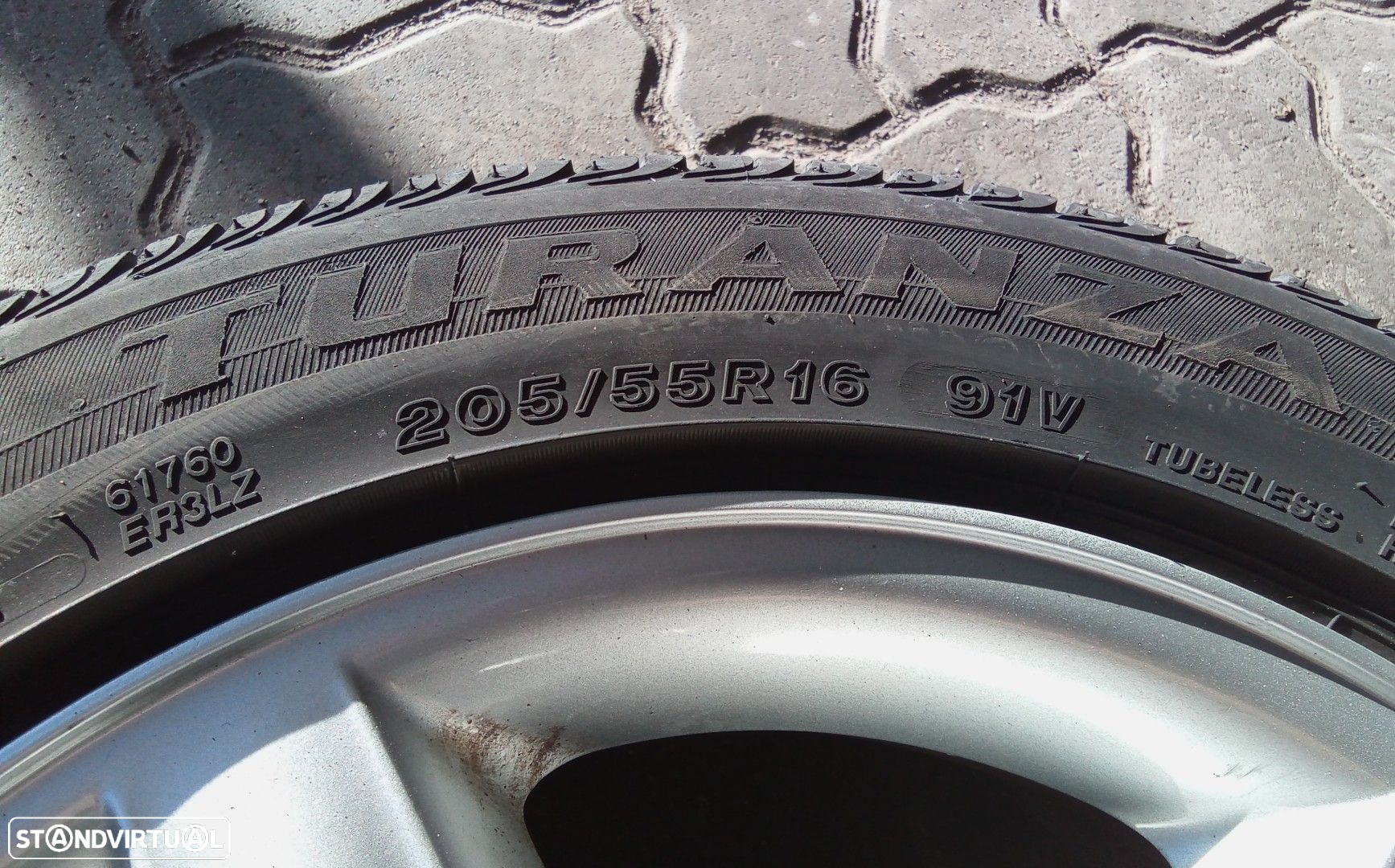 Jantes BMW Série 1 R16 com pneus 205/55 furação 5x120 - 6