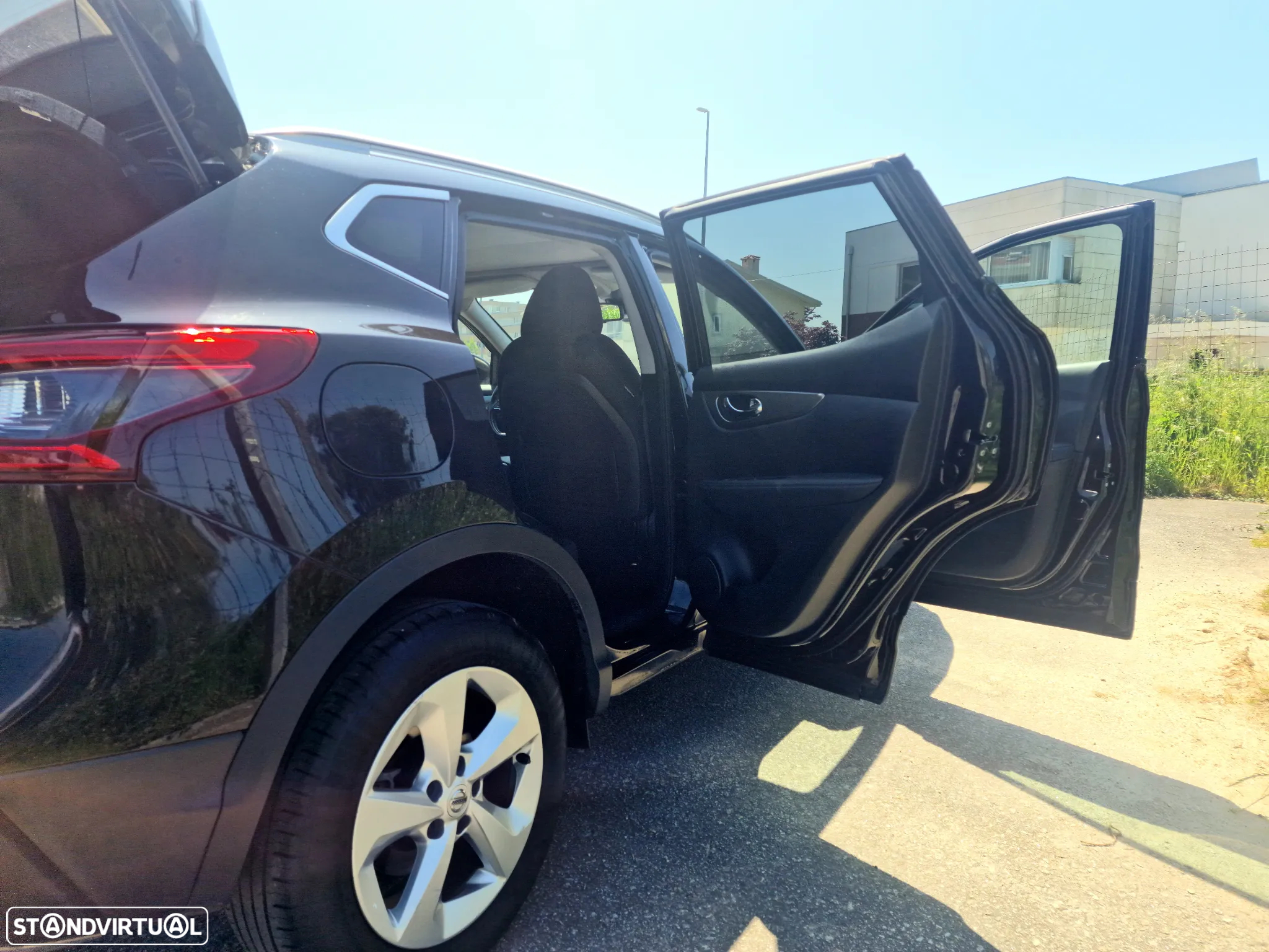 Nissan Qashqai 1.5 dCi N-Connecta - 8