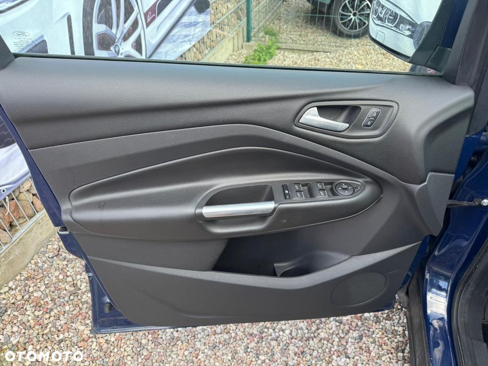 Ford Kuga 1.5 EcoBoost 2x4 Cool & Connect - 15