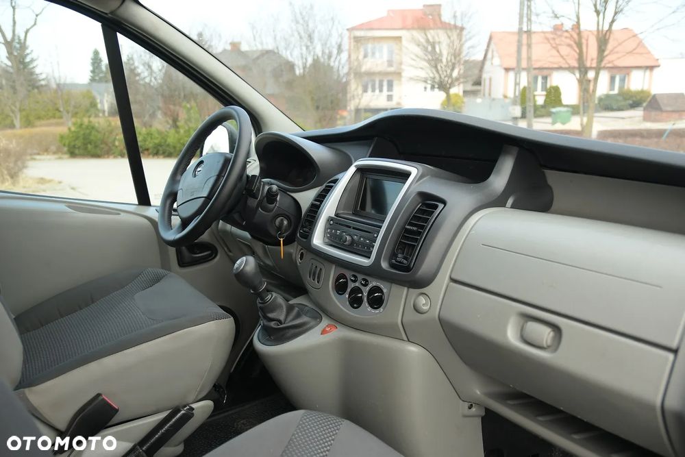 Opel Vivaro - 23