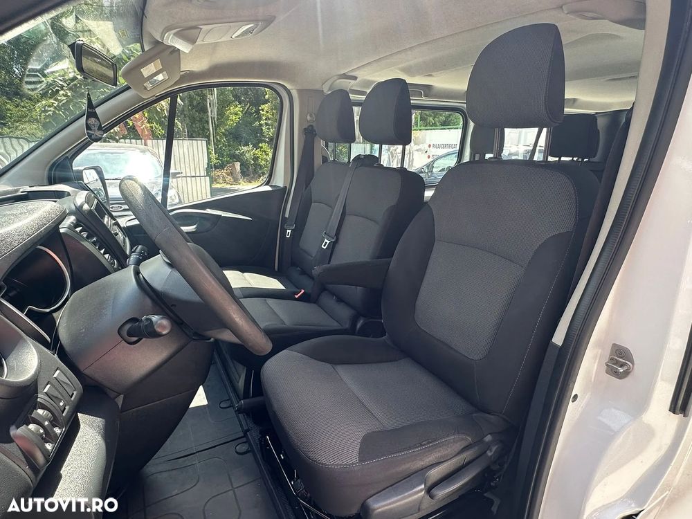 Renault Trafic 2.0 Blue dCi 120 Combi L1H1 8+1 locuri Authentique - 12