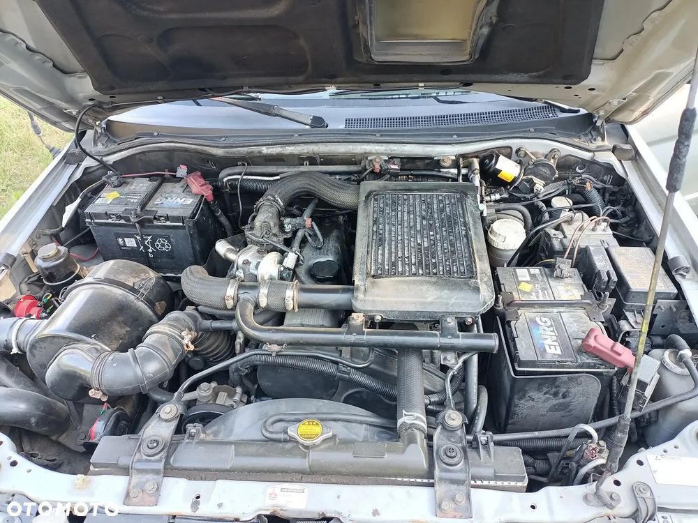 Mitsubishi Pajero - 6