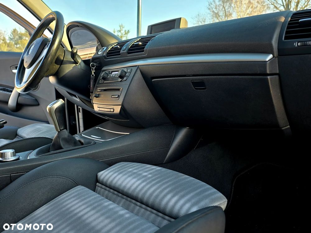 BMW Seria 1 120d - 11