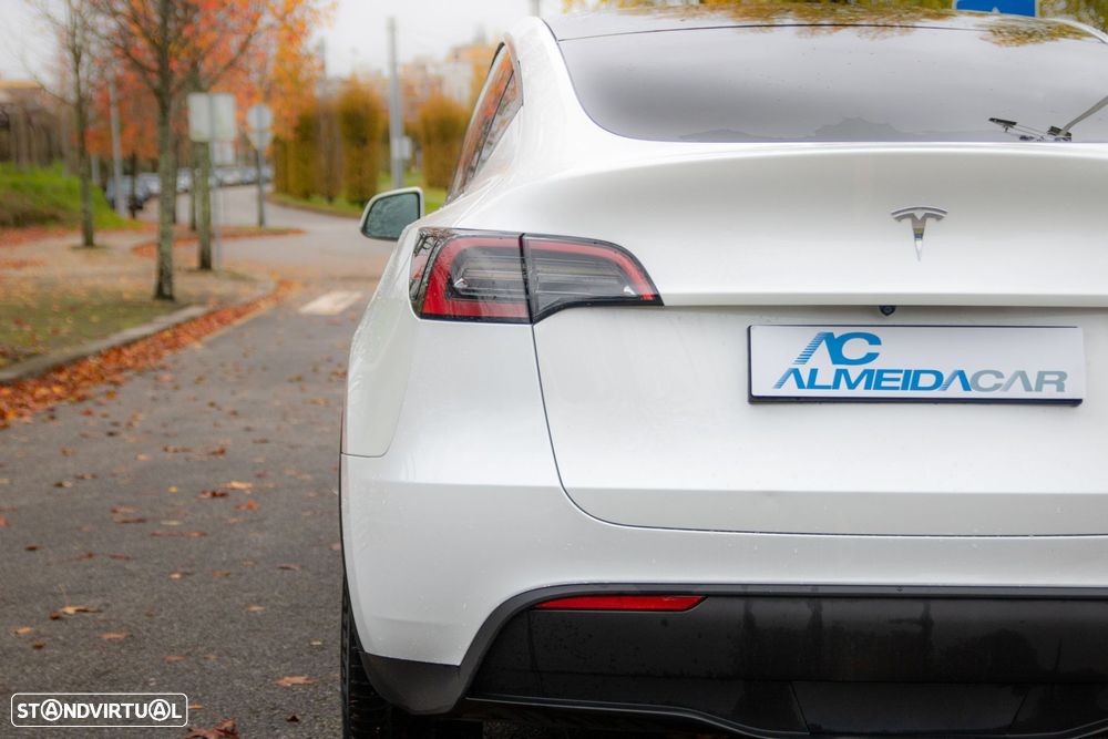 Tesla Model Y RWD - 23