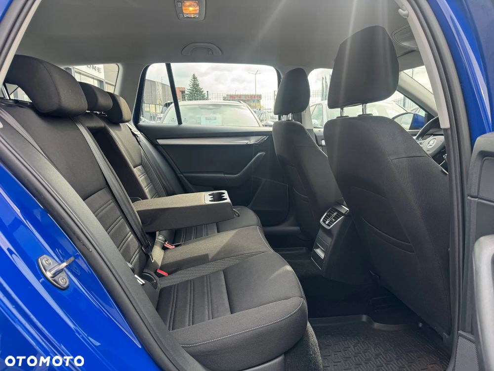 Skoda Octavia 2.0 TDI SCR Ambition DSG - 18