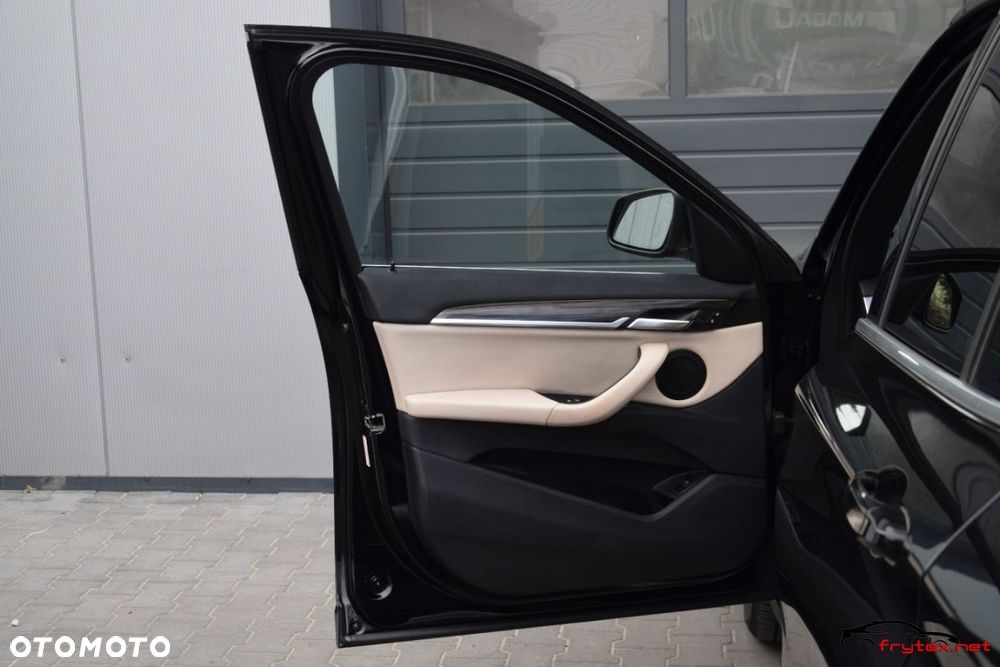 BMW X1 - 16