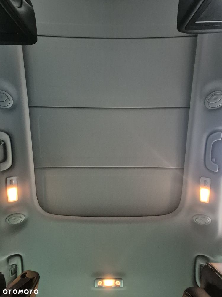 Renault Espace 2.0 dCi Celsium ESM - 14