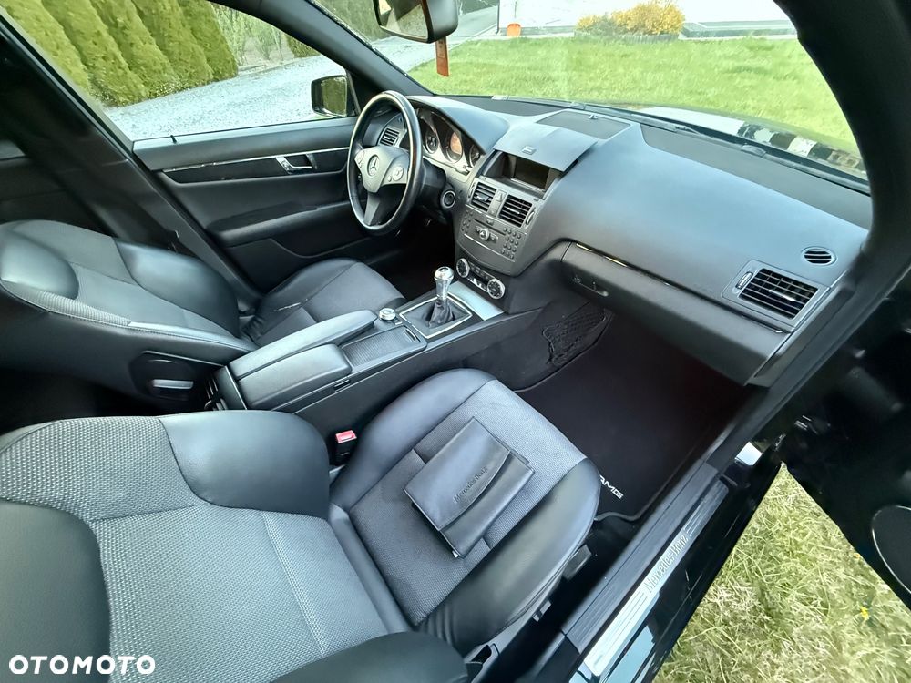 Mercedes-Benz Klasa C 180 Kompressor BlueEFFICIENCY Avantgarde - 8