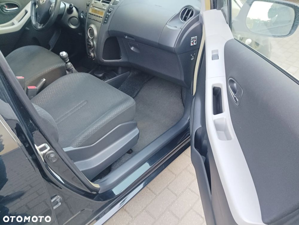 Toyota Yaris 1.33 VVT-i Cool - 10