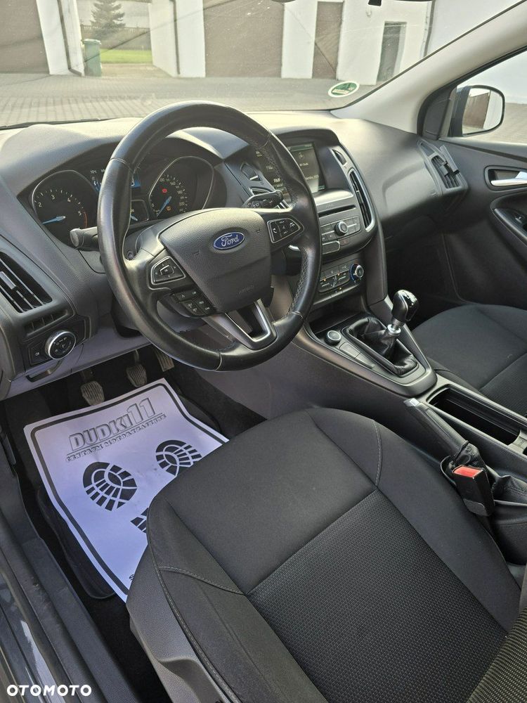 Ford Focus - 16