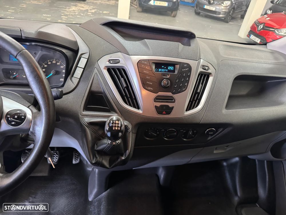 Ford Transit Custom 2.2 - 15