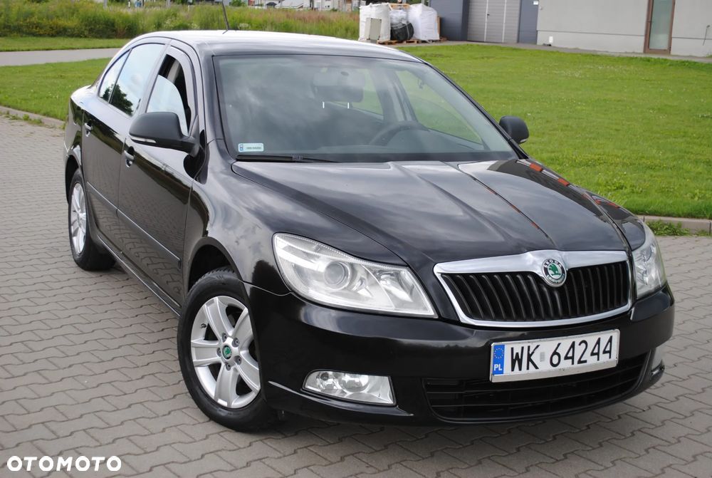 Skoda Octavia 1.6 Elegance - 2