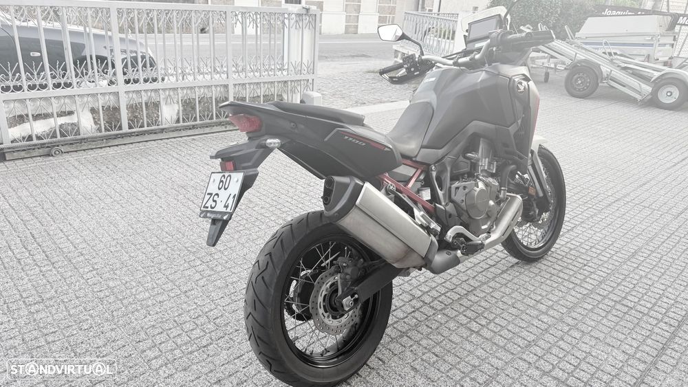 Honda Africa Twin 1100 - 6