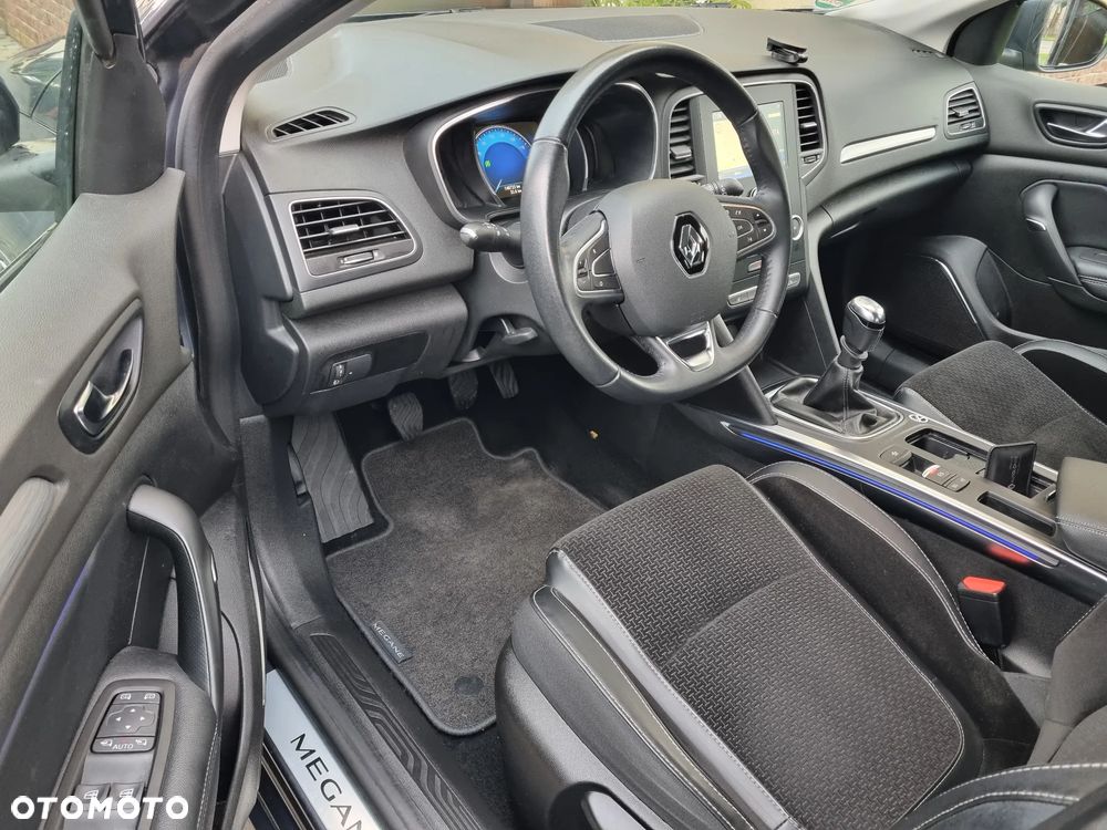 Renault Megane ENERGY TCe 130 LIMITED - 3