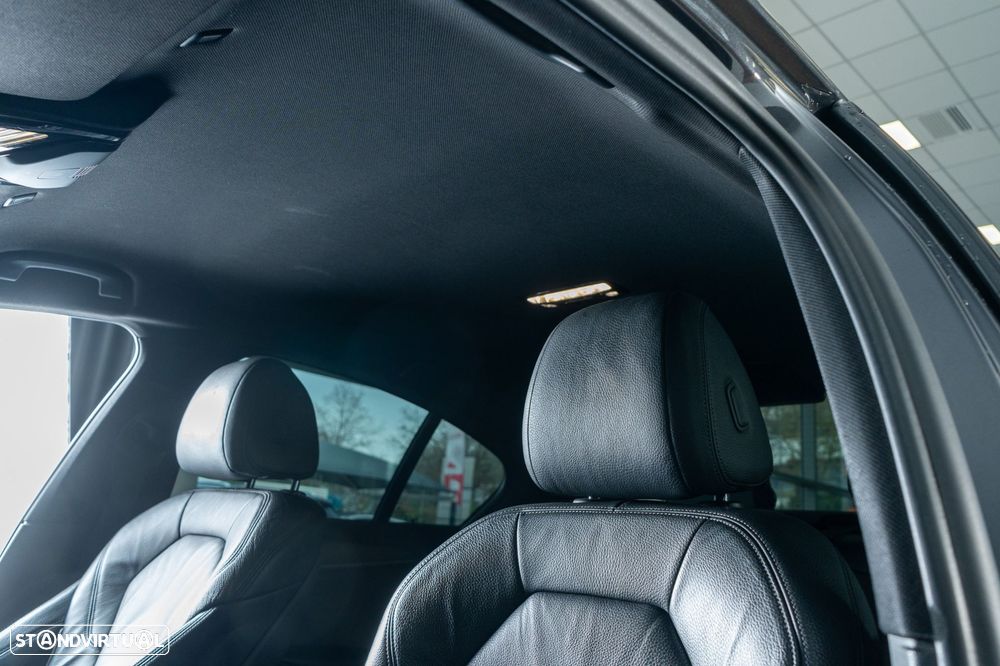 BMW 530 e Pack M - 12