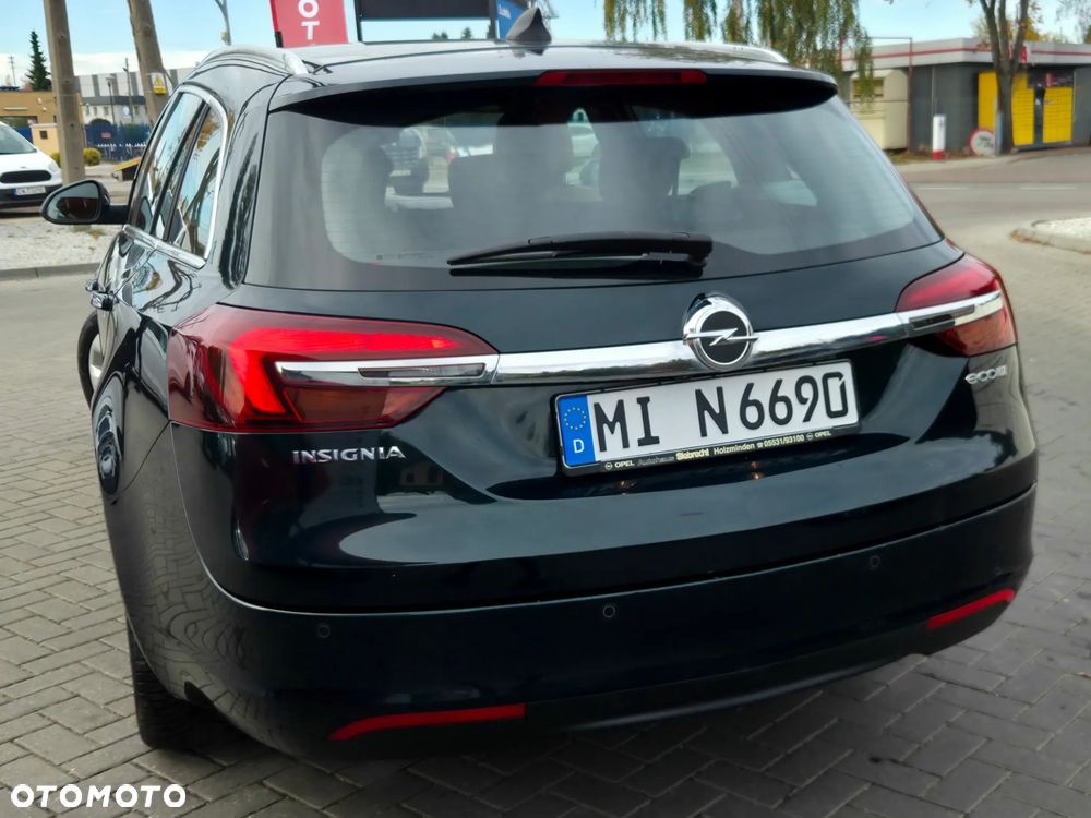 Opel Insignia 1.6 T Executive S&S - 11