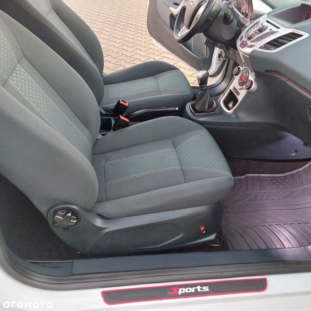 Ford Fiesta 1.4 Sport - 34