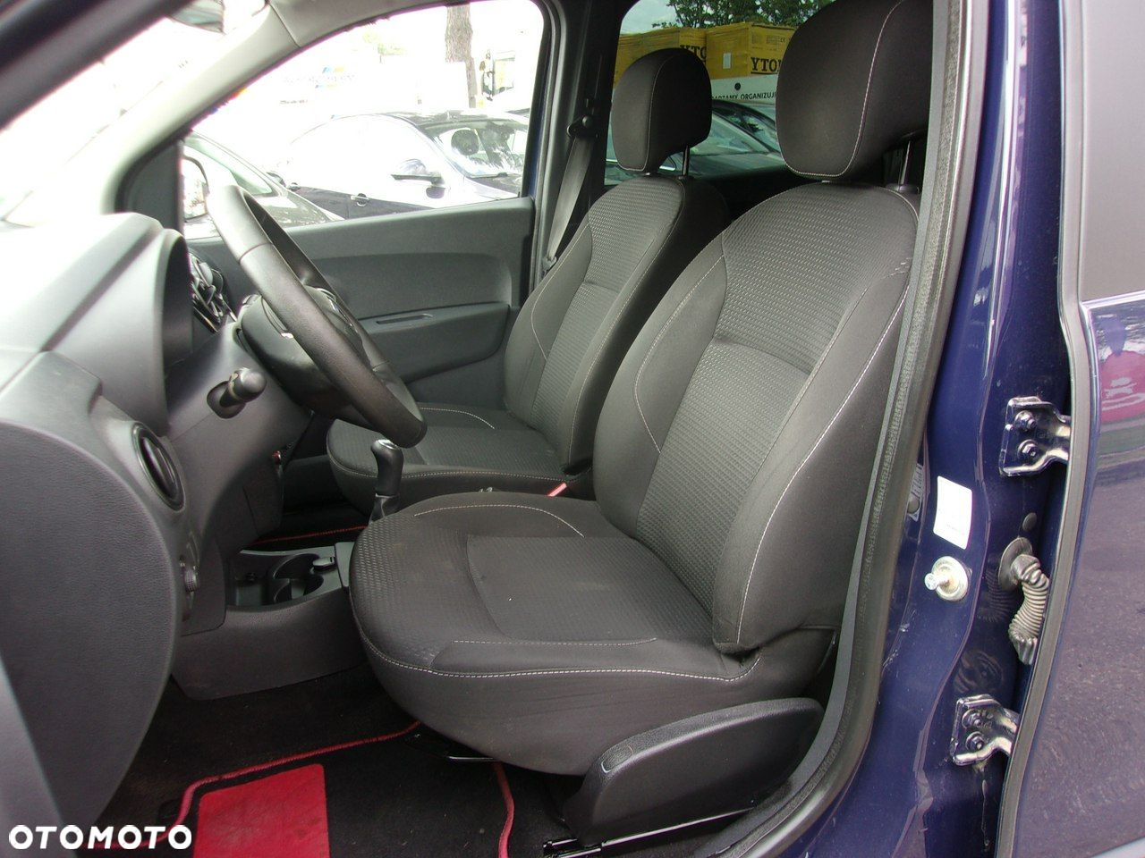 Dacia Lodgy 1.6 SCe Laureate S&S - 14
