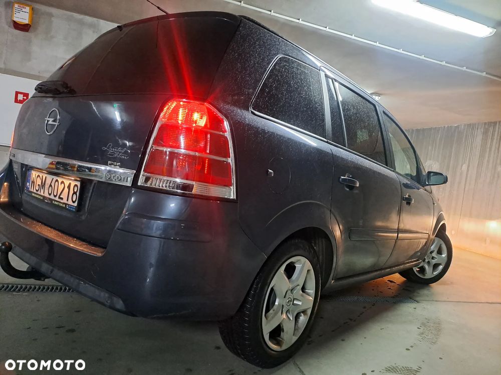 Opel Zafira - 17