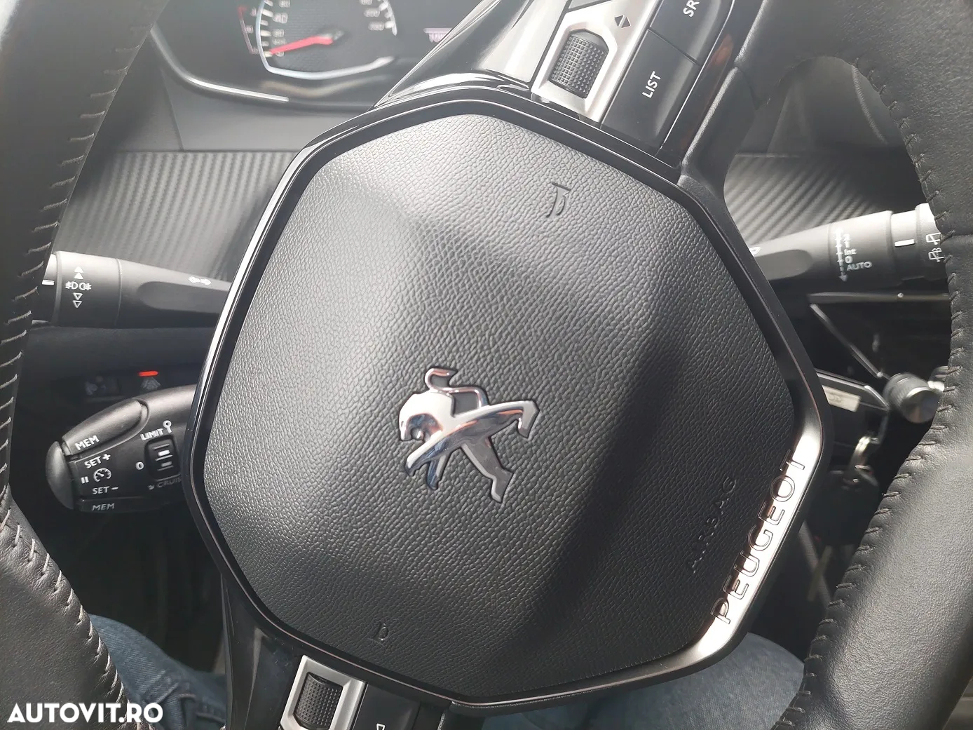 Peugeot 2008 1.5 BlueHDI BVM6 STT Active - 21
