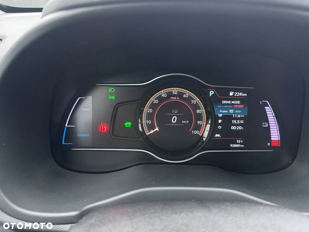 Hyundai Kona - 16