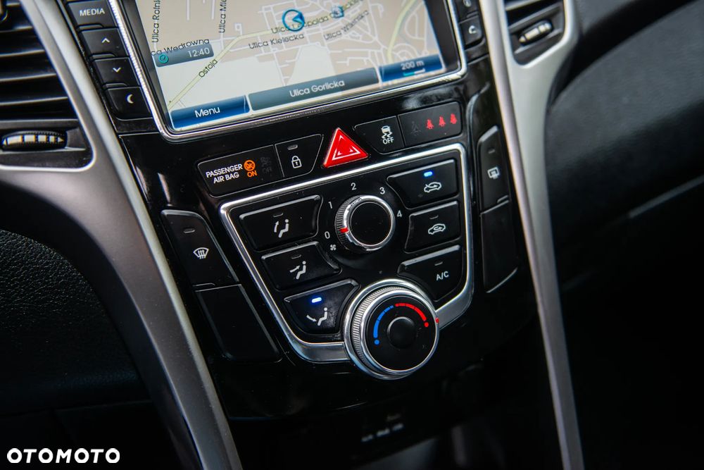 Hyundai i30 1.4 CRDi Premium - 36