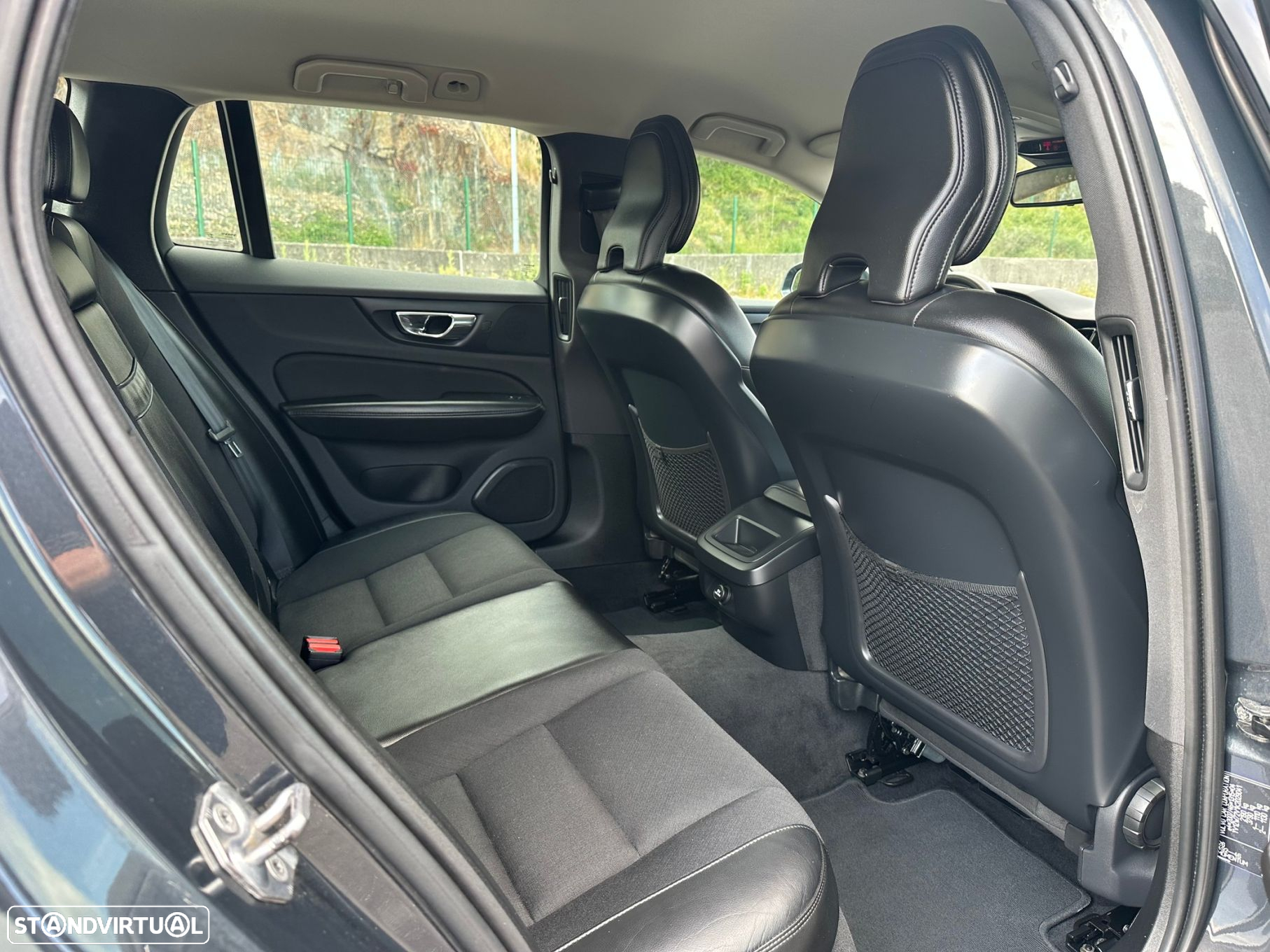 Volvo V60 2.0 D3 Momentum - 20
