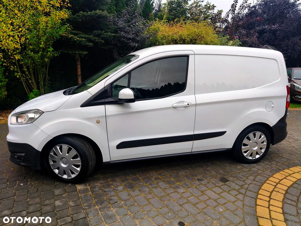Ford Transit Courier 2014 photo 5