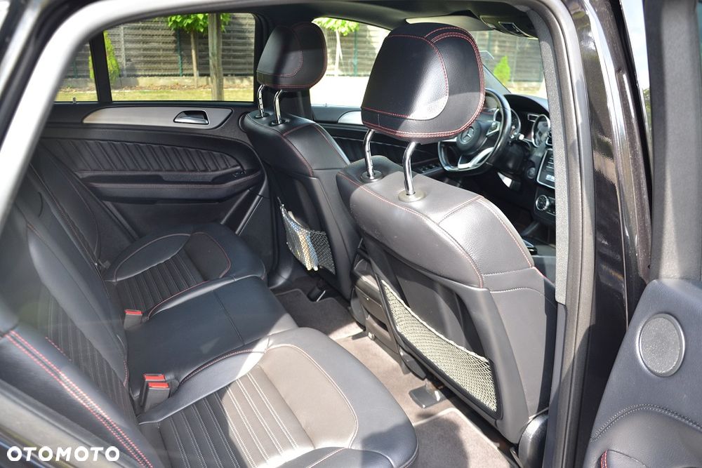 Mercedes-Benz GLE - 24