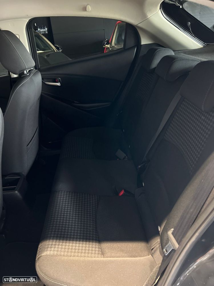 Mazda 2 1.5 Sky.Evolve - 28