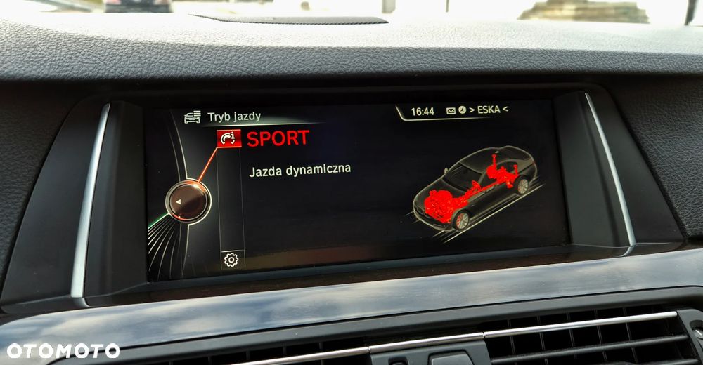 BMW Seria 5 520d Luxury Line - 23