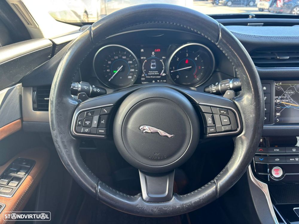 Jaguar XF 2.0 D Prestige Aut. - 25