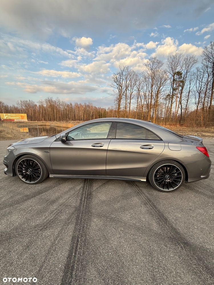 Mercedes-Benz CLA - 4