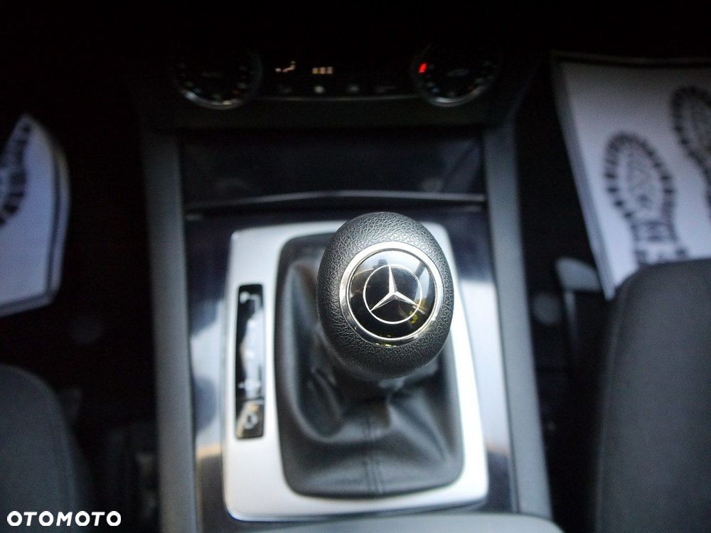 Mercedes-Benz GLK 220 CDI 4Matic (BlueEFFICIENCY) 7G-TRONIC - 35