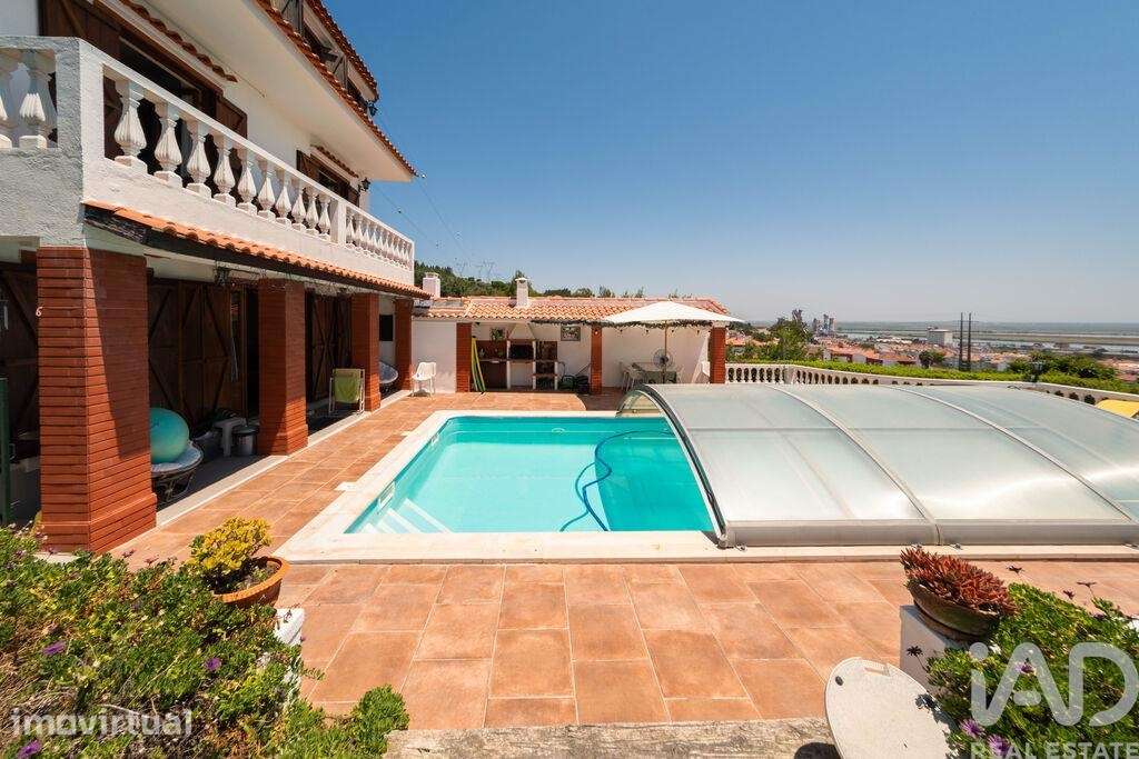Casa / Villa T5 em Alverca do Ribatejo e Sobralinho de 320 m2 - Grande imagem: 4/40