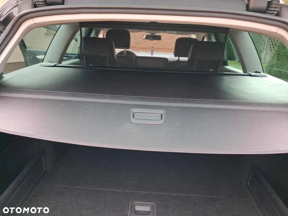 Volkswagen Passat 2.0 TDI Comfortline - 10