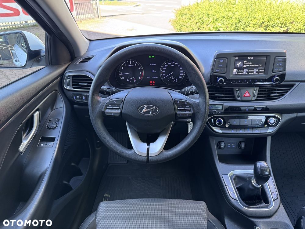 Hyundai i30 1.4 Classic + - 11