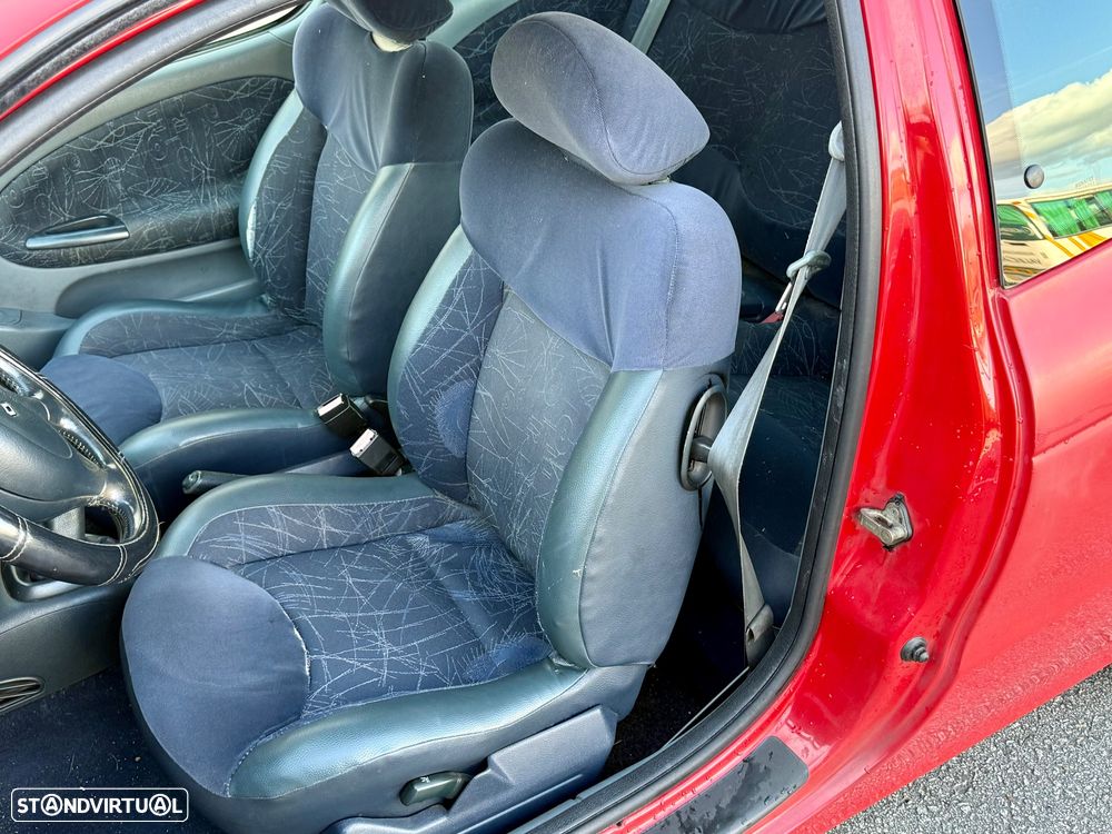 Renault Mégane Coupe 2.0 16V - 18