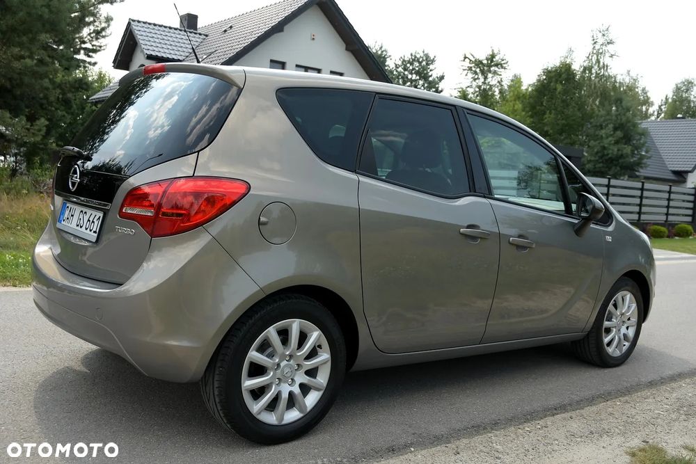 Opel Meriva - 9