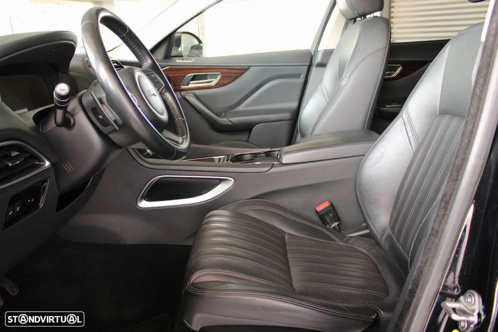 Jaguar F-Pace 3.0 TDV6 Prestige AWD Aut. - 8