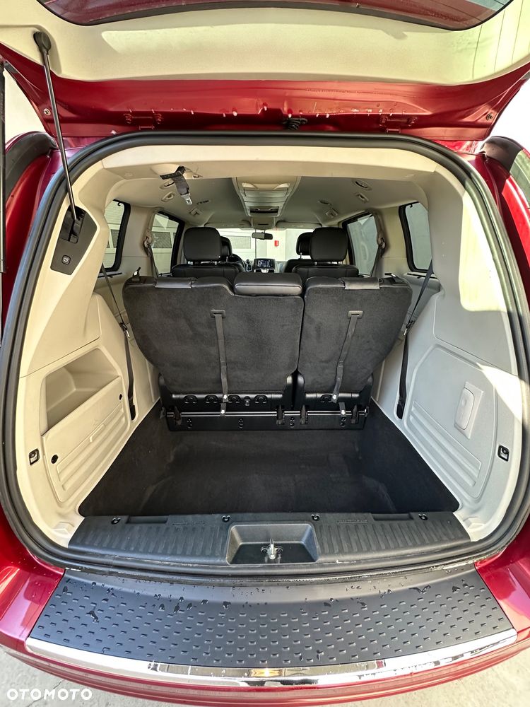 Chrysler Town & Country 3.6 Touring - 19