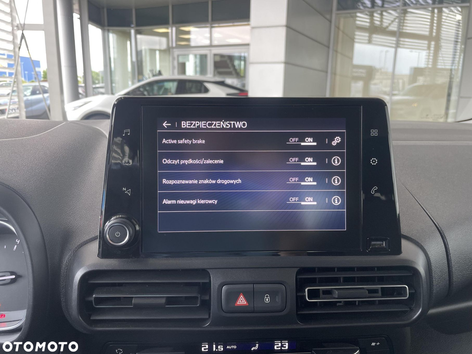 Toyota Proace City - 27